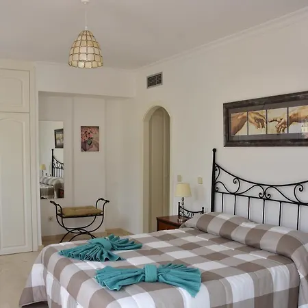 Side * Puerto De Mogan