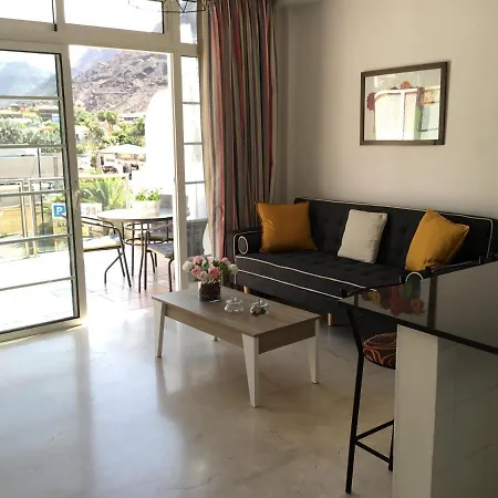 Side Puerto De Mogan