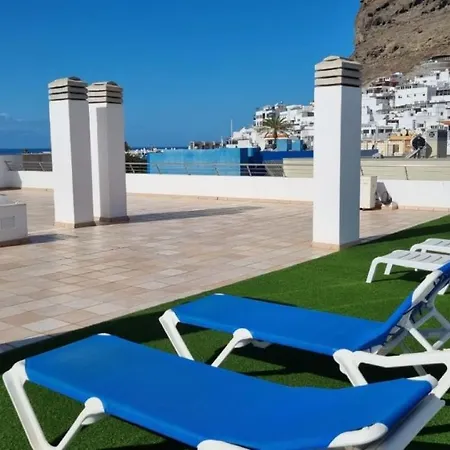 Side Puerto De Mogan