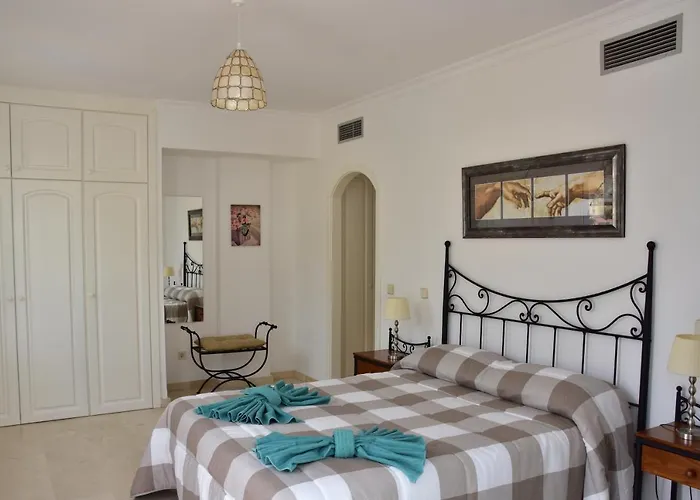 Side * Puerto De Mogan